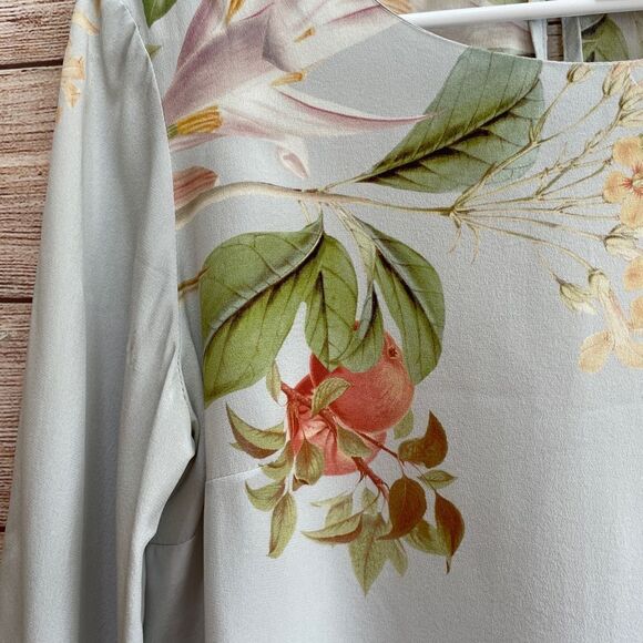AMANDA UPRICHARD 100% SILK TOP IN STUNNING FLORAL PRINT - Picture 4 of 8